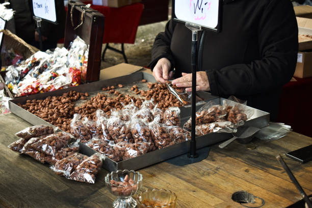 istock Freshly Burned almonds close up during a Christmas Market 1273477022