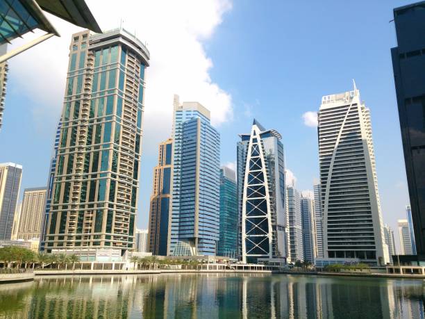 istock Jumeirah Lakes Towers 1273531995