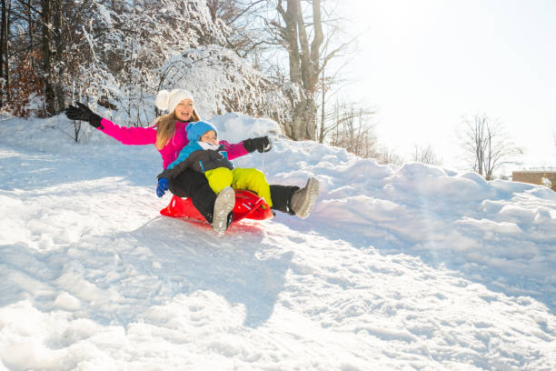 istock Mother and son on winter vacation 1273549286