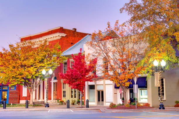 istock Autumn in Franklin, Tennessee 1273555289