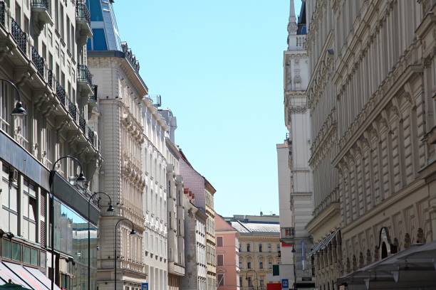 istock Street iv Vienna 1273597813