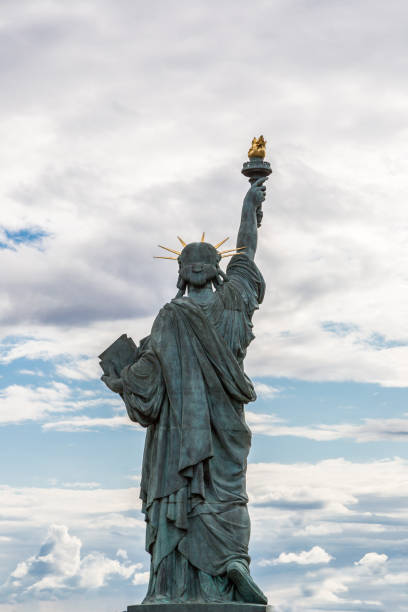 istock Statue of liberty 1273646276