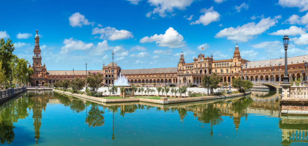 sevilla i̇spanyol meydanı - sevilla i̇li stok fotoğraflar ve resimler