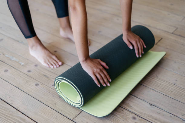 istock Young athletic afro american woman training at home 1273660927