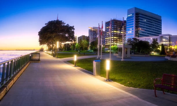 istock Windsor, Ontario Skyline at Dawn 1273701384