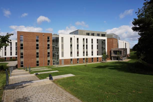 campus universitario heriot-watt - alojamiento para estudiantes - james watt fotografías e imágenes de stock