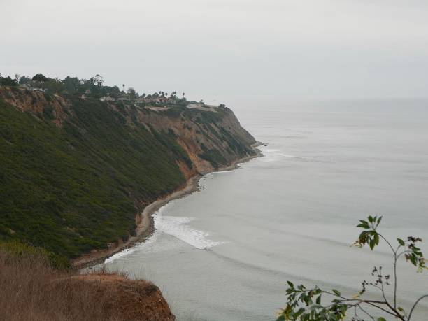 istock Southern California Coastline 1273788195