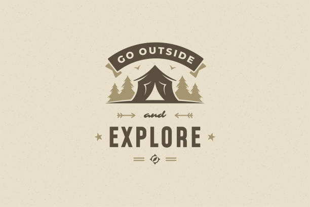 ilustraciones, imágenes clip art, dibujos animados e iconos de stock de tipografía de cita con tienda de campaña dibujada a mano en símbolo del bosque para tarjeta de felicitación o cartel y otros - outdoors tent tourism animals in the wild