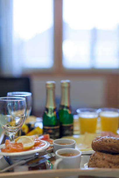 hotel di lusso per la colazione a praha. - luxury milk dinner glass foto e immagini stock