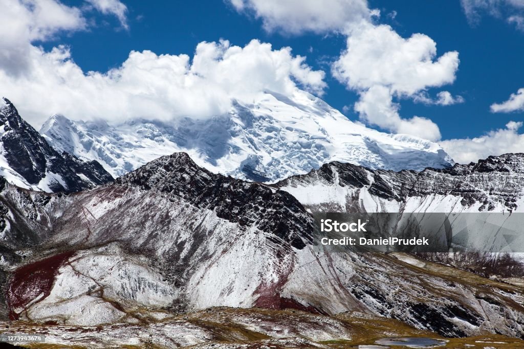 Ausangate Andes mountains with glacier in Peru Ausangate trek trekking trail, Ausangate circuit, Cordillera Vilcanota, Cuzco region, Peru, Peruvian Andes landscape, South America Alpine climate Stock Photo