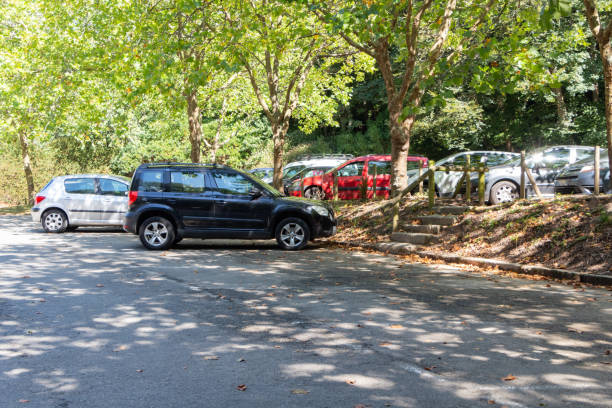 istock Cars in a parking 1274009484