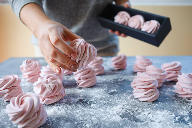 istock The recipe for home-made Russian marshmallows (Zephyr). 1274976417