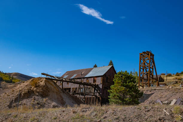 istock Old abandoned god mine structures in Colorado USA 1275182352