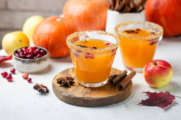 istock Spicy hot pumpkin punch 1275537333