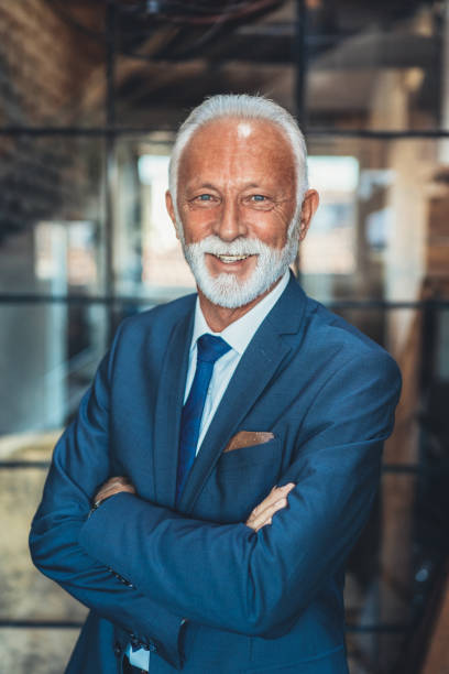 istock Senior businessman 1275675024