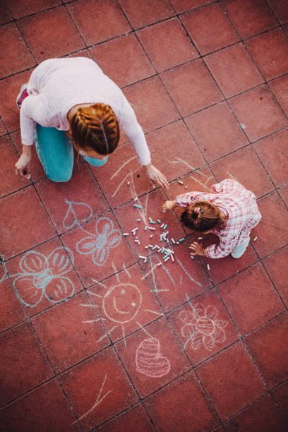 istock We like to draw in the park 1275678720