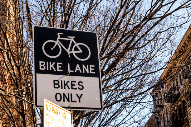 istock Bike lane sign 1275710711