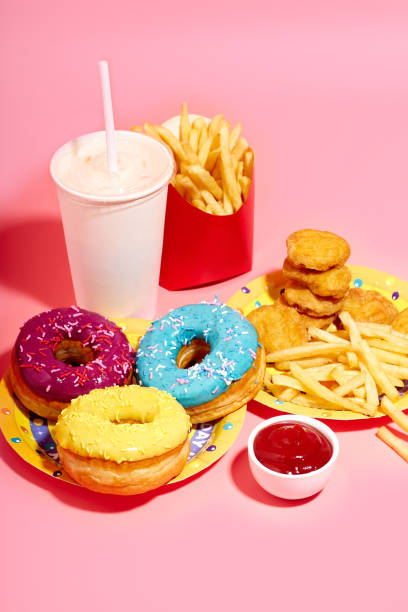 junk-food-mahlzeit - unhealthy eating flash stock-fotos und bilder