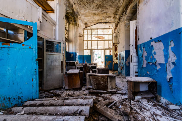 istock Aged corridor of old building 1275790582