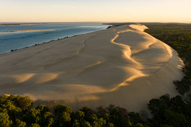 dune du pilat al amanecer pyla-sur-mer arcachon francia - du fotografías e imágenes de stock