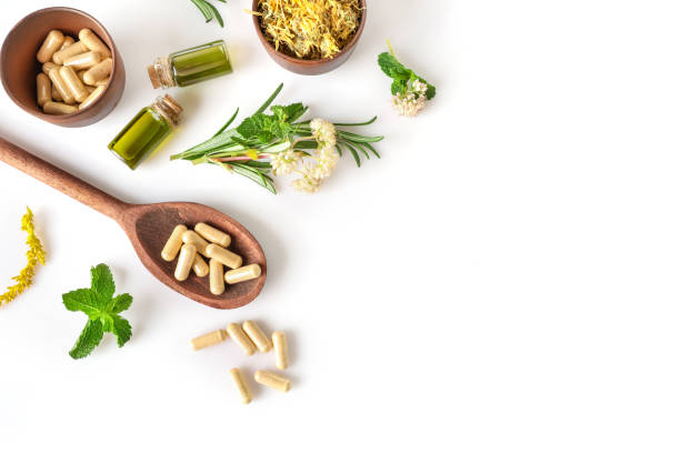 concetto di erboristeria e medicina alternativa - nutritional supplement foto e immagini stock