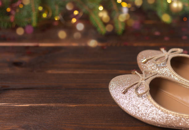 istock golden glitter shoes 1275830711
