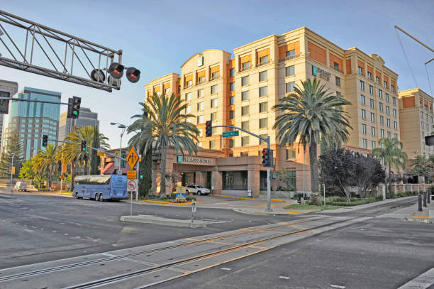 hotel downtown california capital city sacramento - sacramento county imagens e fotografias de stock