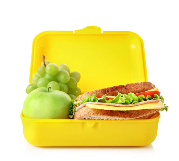 здоровый школьный обед. время обеда - lunch box стоковые фото и изображения