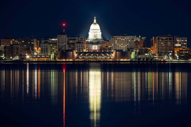 Madison Skyline Madison Wisconsin Skyline wisconsin state capitol photos stock pictures, royalty-free photos & images