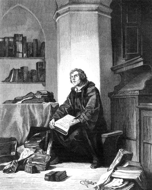 ilustrações, clipart, desenhos animados e ícones de reformador religioso martinho lutero lendo bíblia 1879 - teólogo