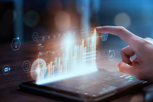 концепция фондового рынка биржи, бизнес-леди трейдер нажмите цифровой планшет с графиками анализа свечи линии на столе в офисе, диаграммы н - цифровой экран стоковые фото и изображения