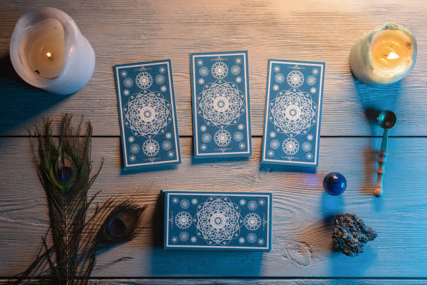 tarot cards. - fortune telling paranormal neon light prophet imagens e fotografias de stock