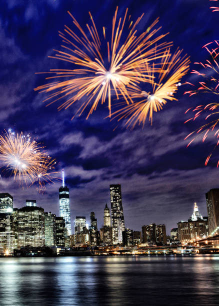 istock Fireworks on NYC Skyline and Brooklyn Bridge. 1276372911