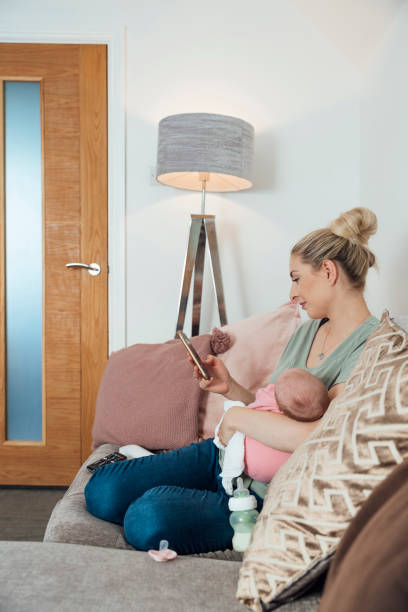 istock Managing the Electricity From her Phone 1276392002