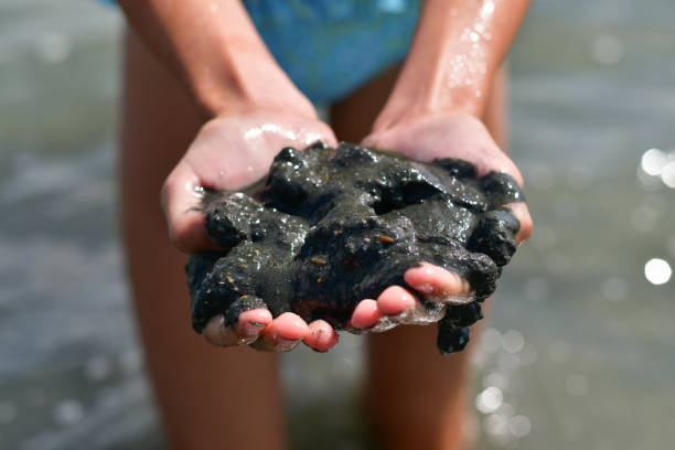 istock Healing mud for alternative medicine. 1276394352