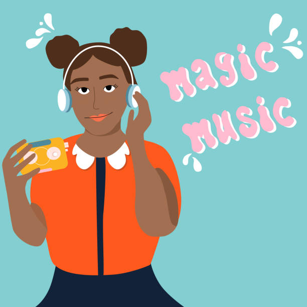 illustrations, cliparts, dessins animés et icônes de jeune femme afro-américaine est à l’écoute de la musique dans les écouteurs et profiter du son. la fille tient le lecteur audio rétro avec la bande à l’intérieur. meloman, fan, mélomane. - woman taking radio vintage