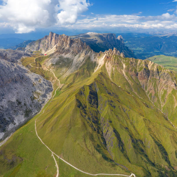 Tierser Alpl Hut, Alpe di Tires Hut, Rosszahn, Dolomites, Italy Aerial panorama of the famous and most beautiful hiking and bike trail leading to the stunning Tierser Alpl Hütte below the Rosszahn Mountain Range within the Schlerngruppe and Rosengarten Nature Parks. Converted from RAW. catinaccio stock pictures, royalty-free photos & images