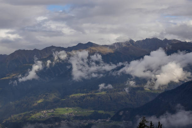 istock HachleSchlucht and Hochimst in Tyrol 1276440950