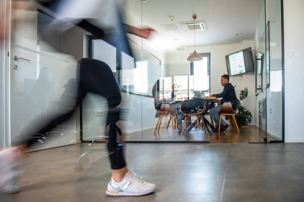 istock On the way to the office 1276478587