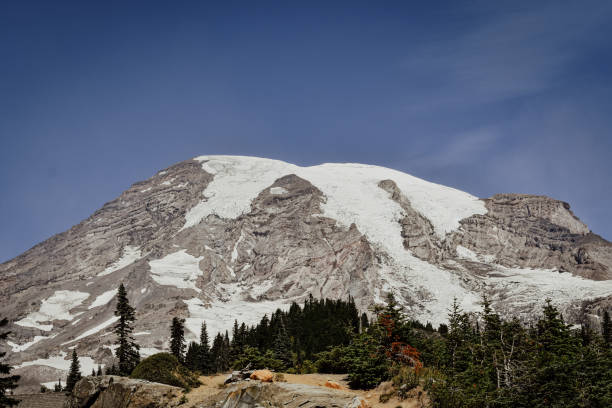istock Top of Mt Rainier 1 1276487620