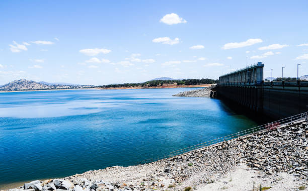 istock Hume Weir, New South Wales, Australia 1276522818