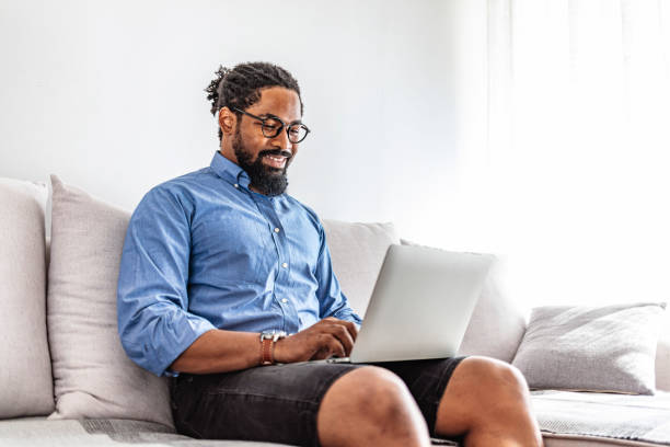istock Maybe I should download something to watch today 1276588766