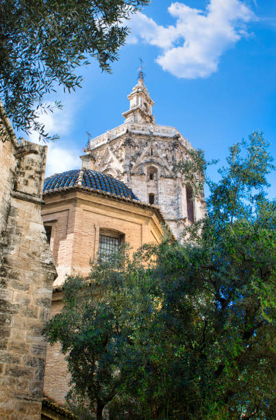 istock Valencia Cathedral and its bell tower Miguelito 1276623383