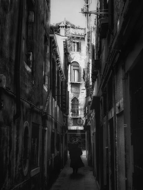 istock Venezia Street 1276641066