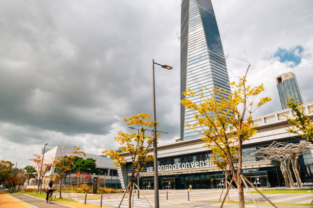 Songdo Convensia Convention Center in Incheon, Korea Incheon, Korea - September 25, 2020 : Songdo Convensia Convention Center songdo ibd stock pictures, royalty-free photos & images