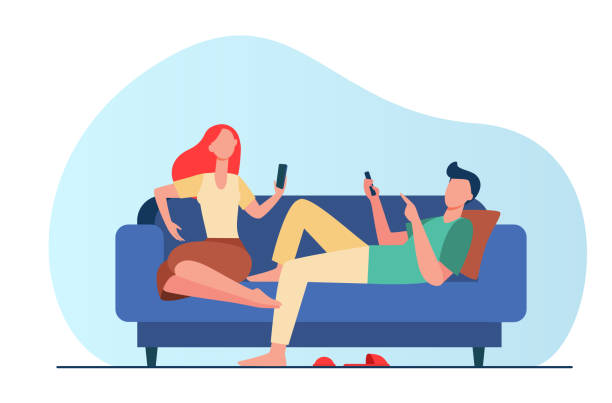 illustrazioni stock, clip art, cartoni animati e icone di tendenza di coppia seduta sul divano e con smartphone - family sofa men sitting