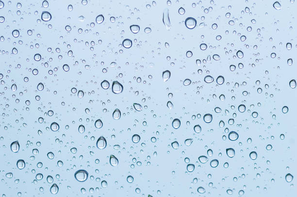 gotas de água - drop window water fog - fotografias e filmes do acervo