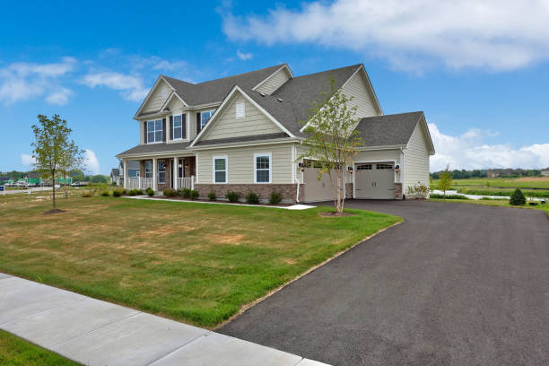 istock Beautiful new home near Chicago 1276901709