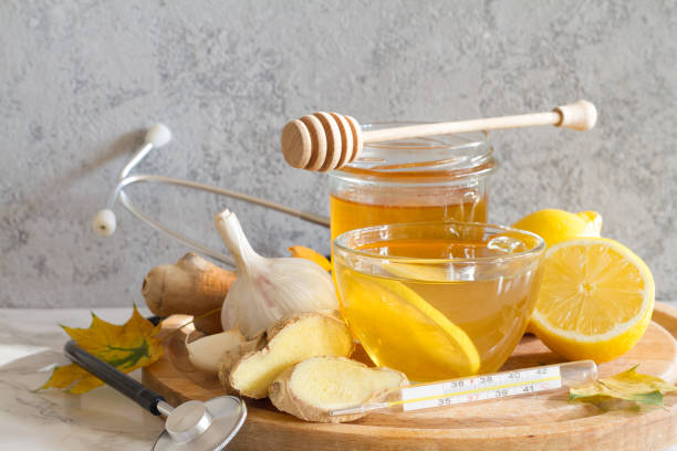 ¿Cómo funciona la mezcla de miel, jugo de limón, cebolla, ajo y jengibre?