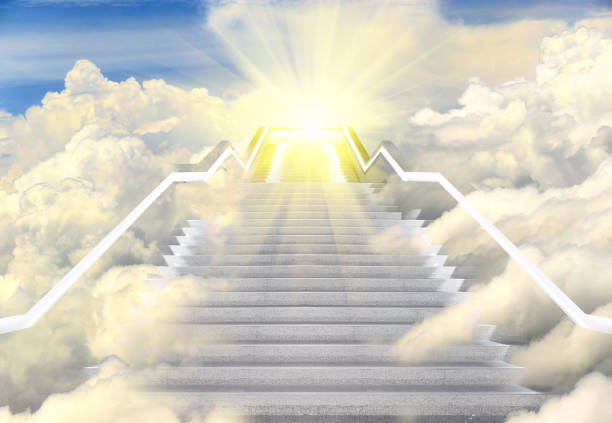 하늘로 가는 긴 계단, 하늘의 구름을 따라 빈 계단 계단 - dreams cloud angel heaven 뉴스 사진 이미지